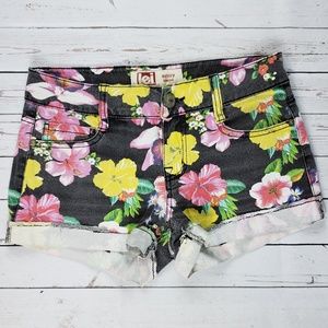 LEI Ashley Lowrise Black Floral Cotton Shorts 3
